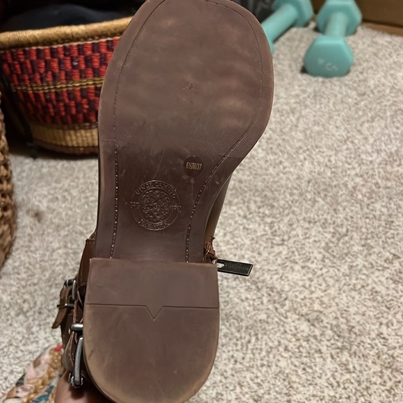 Vince Camuto brown colored boots. Excellent condition - Picture 6 of 7